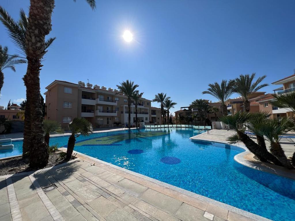 Casa Del Sol Townhouse In Iris Village Paphos Esterno foto