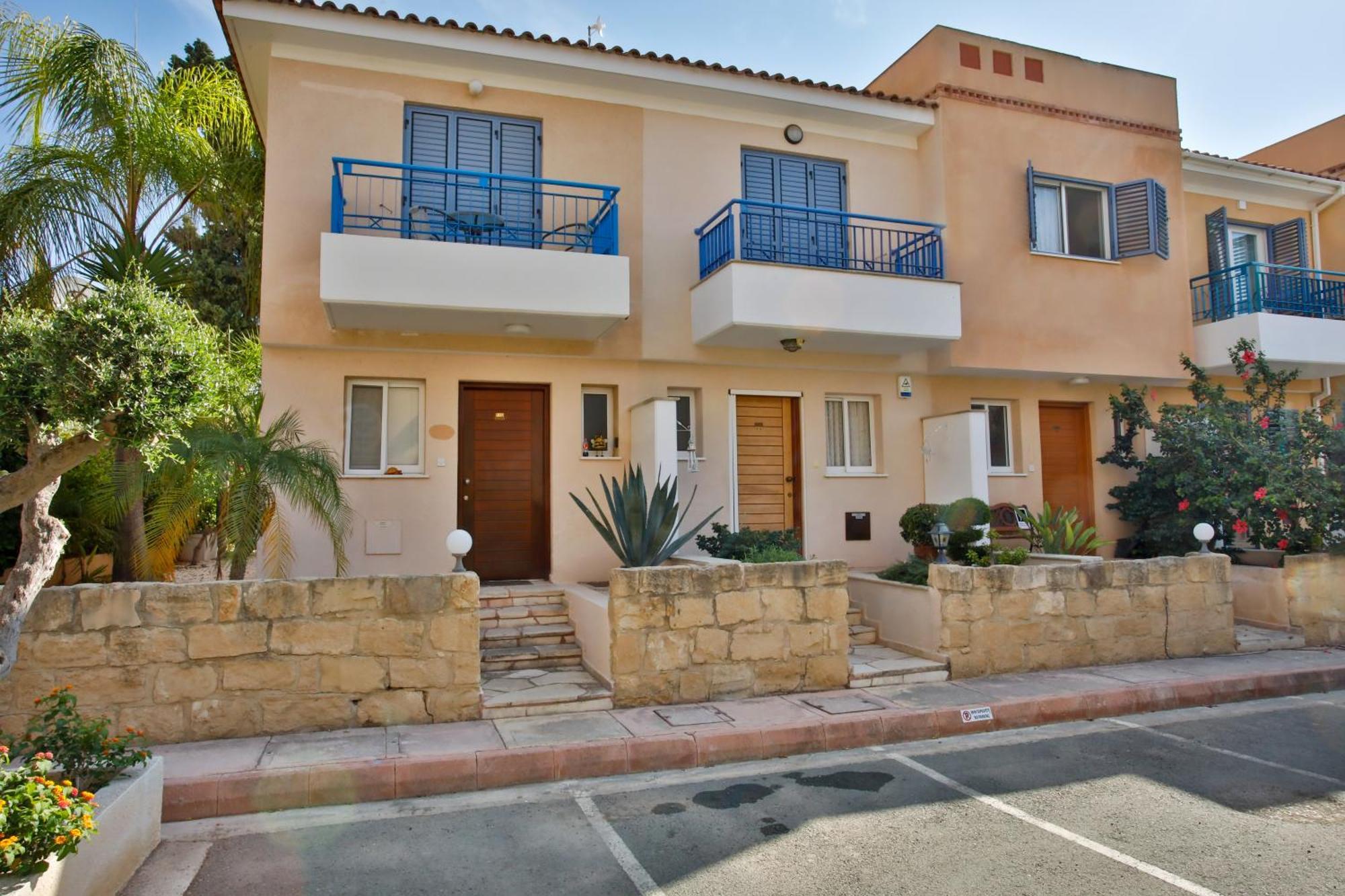 Casa Del Sol Townhouse In Iris Village Paphos Esterno foto