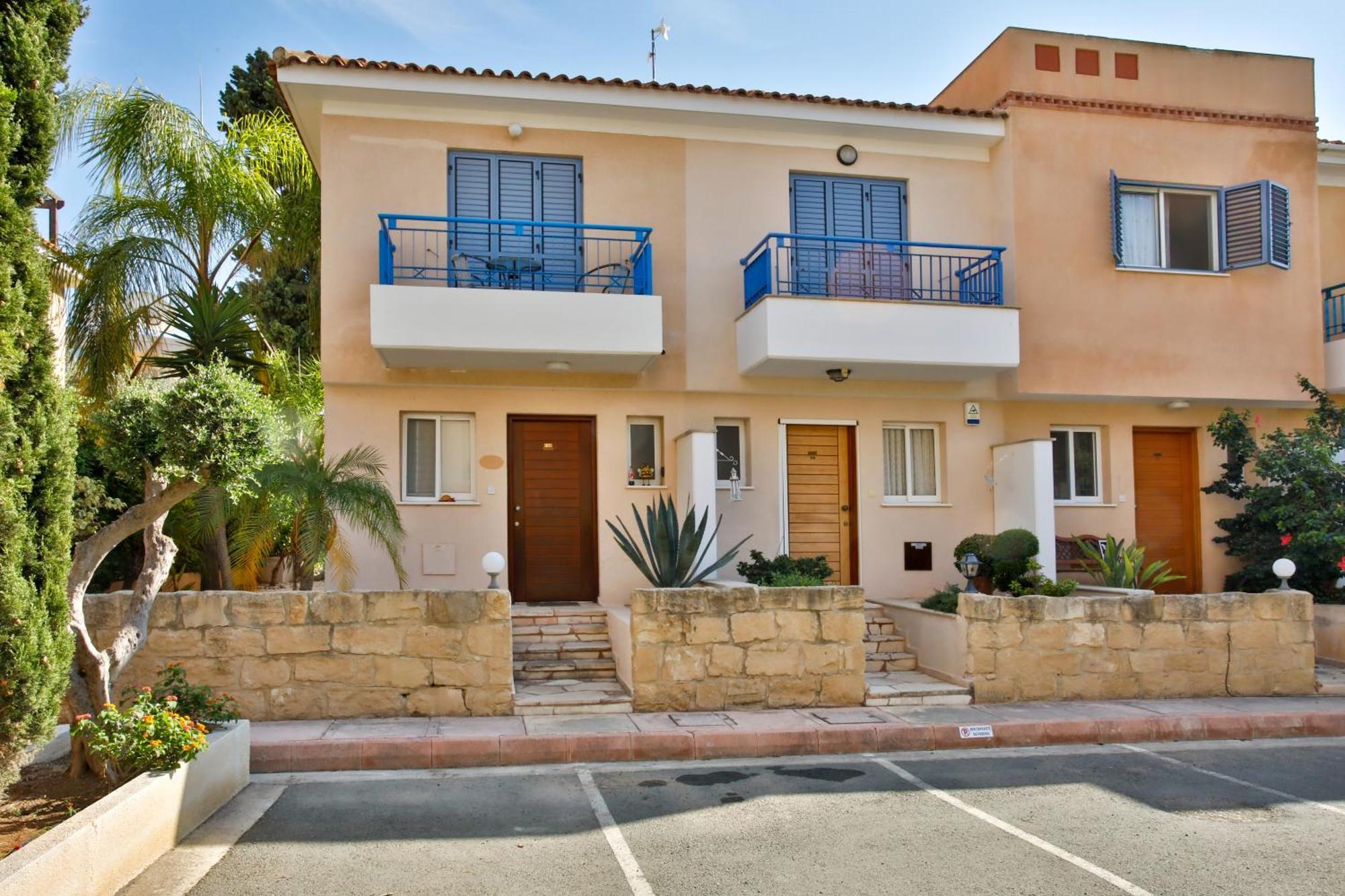 Casa Del Sol Townhouse In Iris Village Paphos Esterno foto