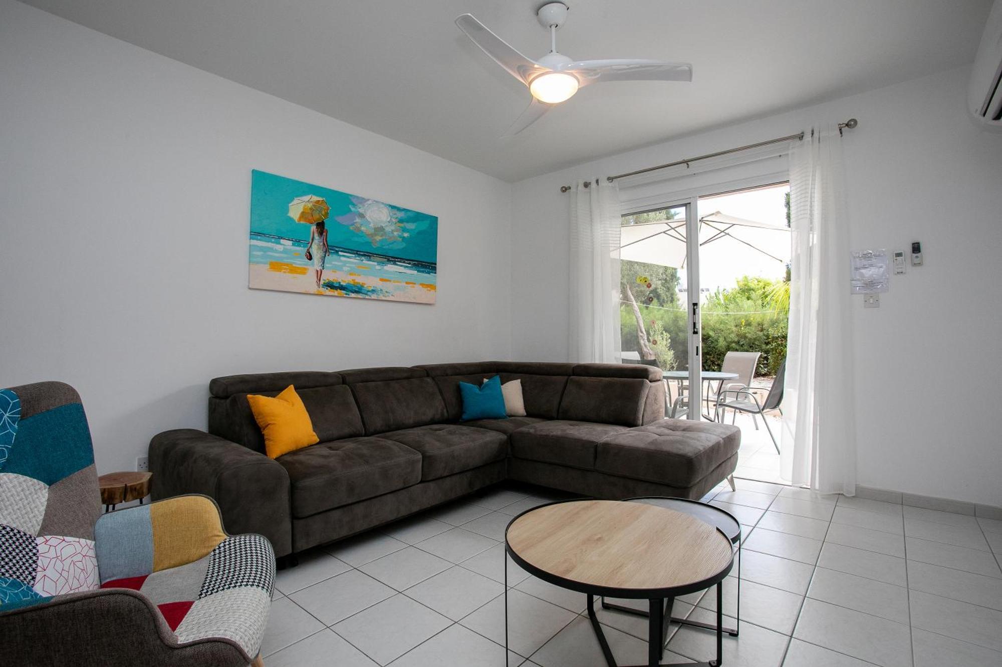 Casa Del Sol Townhouse In Iris Village Paphos Esterno foto
