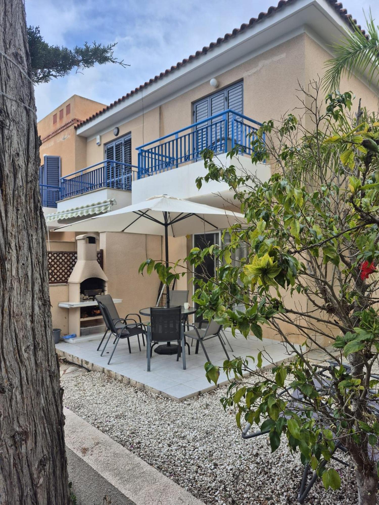 Casa Del Sol Townhouse In Iris Village Paphos Esterno foto